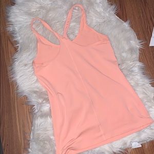 Under Armour Tops - UNDER ARMOUR TANK💕 Under Armour Tops - UNDER ARMOUR TANK💕